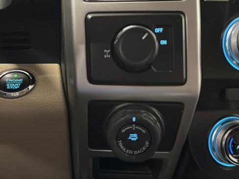 Used 2016 Ford F150 Lariat w/ Equipment Group 502A Luxury RWD image 35