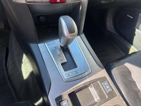 Used 2012 Subaru Legacy 2.5i Limited image 19