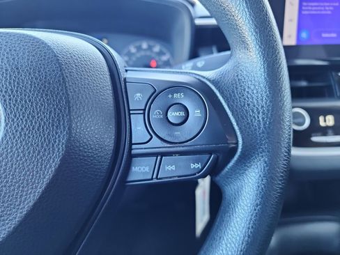 Used 2023 Toyota Corolla LE image 22