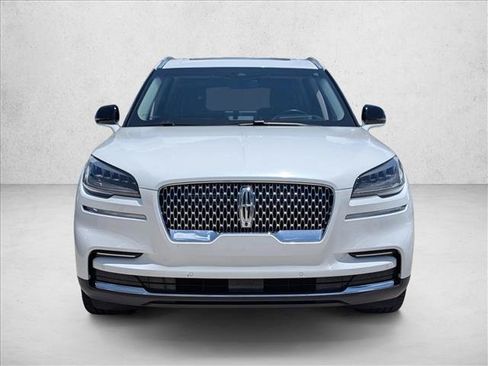 Used 2023 Lincoln Aviator Reserve w/ Equipment Group 201A RWD image 2