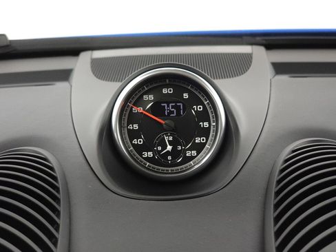 Used 2022 Porsche 718 Cayman GTS RWD image 17