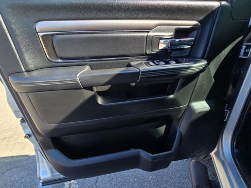 Used 2018 RAM 2500 Big Horn w/ Sport Appearance Group image 21