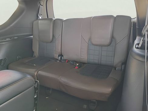 Used 2018 Nissan Armada Platinum w/ Captain Seat Package RWD image 16