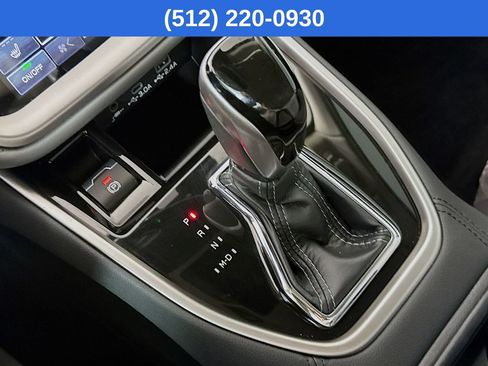 Used 2025 Subaru Outback Premium AWD/4WD image 20