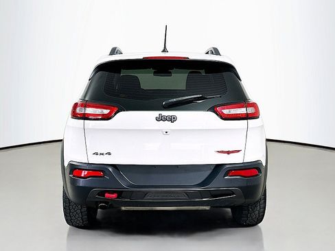 Used 2017 Jeep Cherokee Trailhawk w/ Cold Weather Group AWD/4WD image 6