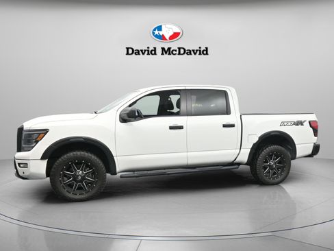 Used 2022 Nissan Titan PRO-4X w/ Pro-4x Utility Package AWD/4WD image 2