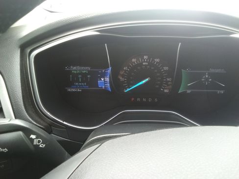 Used 2017 Ford Fusion SE w/ Equipment Group 201A image 15