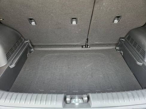Certified 2025 Kia Soul LX w/ LX Technology Package FWD image 31