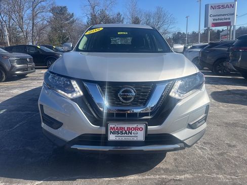 Certified 2018 Nissan Rogue S image 2
