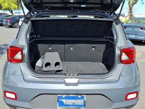 Certified 2025 Hyundai Venue Limited image 10