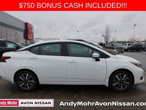 New 2025 Nissan Versa SV image 3