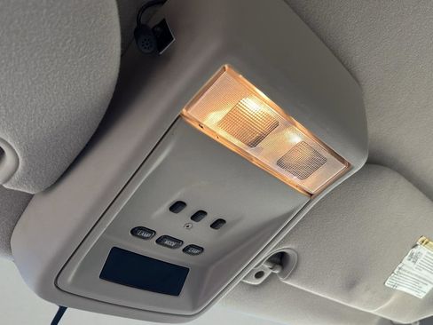 Used 2007 Mercury Grand Marquis LS image 23