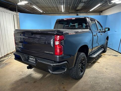 Used 2022 Chevrolet Silverado 1500 Custom Trail Boss AWD/4WD image 12