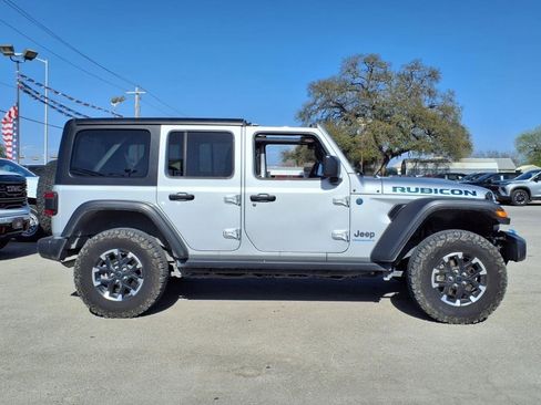 Used 2024 Jeep Wrangler Unlimited Rubicon 4xe image 22
