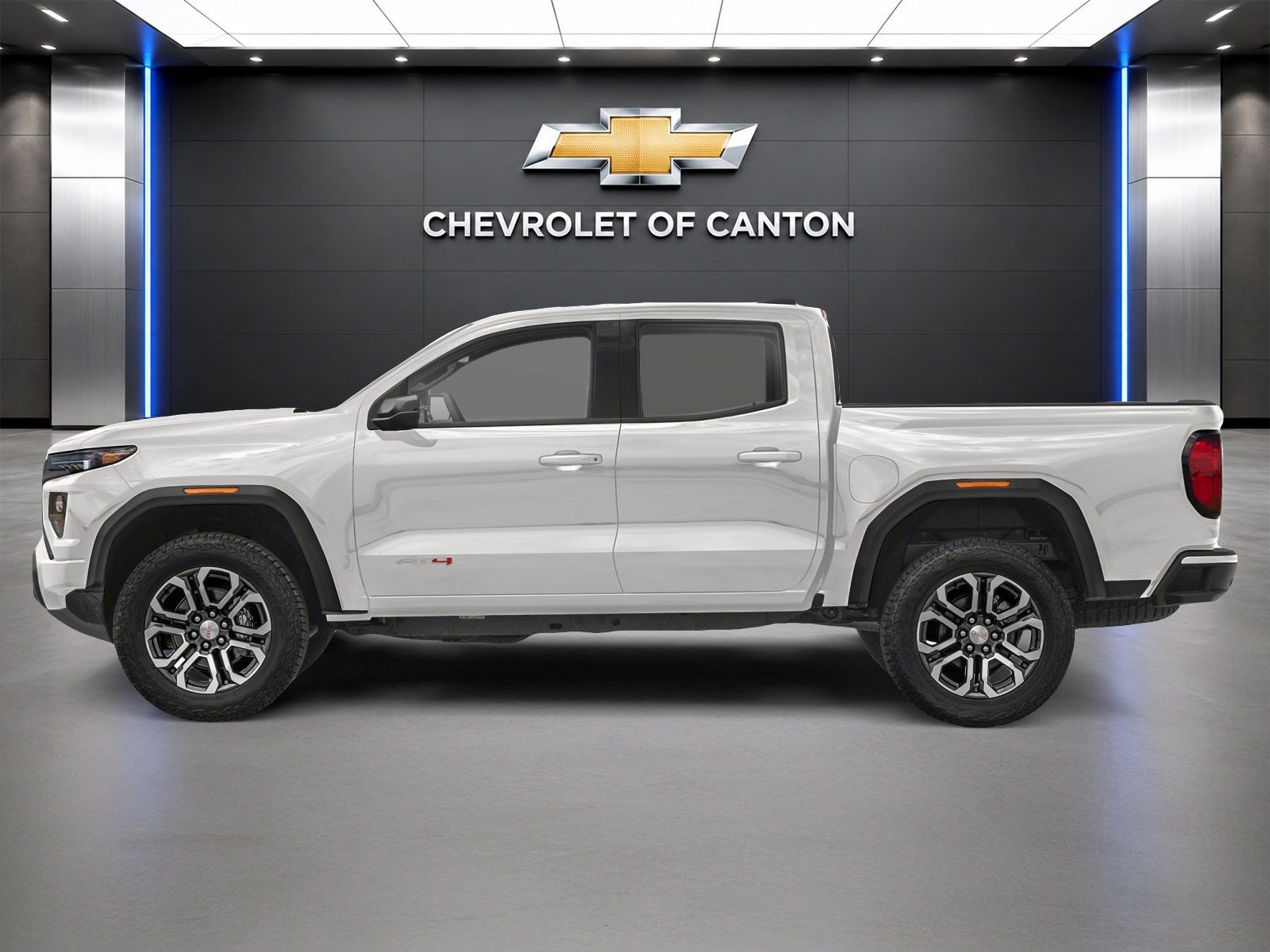 Used 2023 GMC Canyon AT4 w/ AT4 Premium Package AWD/4WD image 3