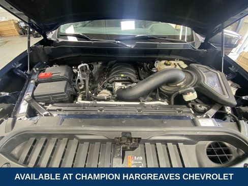 Used 2022 Chevrolet Silverado 1500 LT AWD/4WD image 38