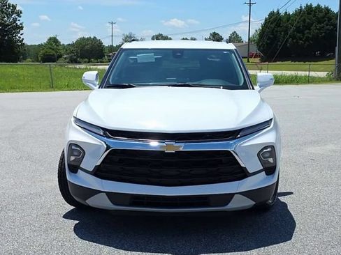 Certified 2024 Chevrolet Blazer LT w/ LPO, Floor Liner Package FWD image 3