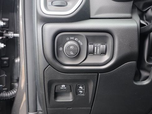 New 2026 RAM 1500 4x4 Crew Cab image 13