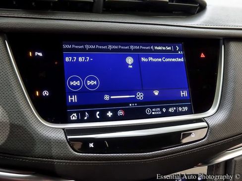 New 2026 Cadillac XT5 Luxury w/ LPO, Floor Liner Package image 12