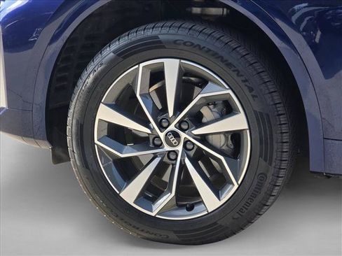 Certified 2024 Audi Q5 2.0T Premium Plus w/ Premium Plus Package AWD/4WD image 9