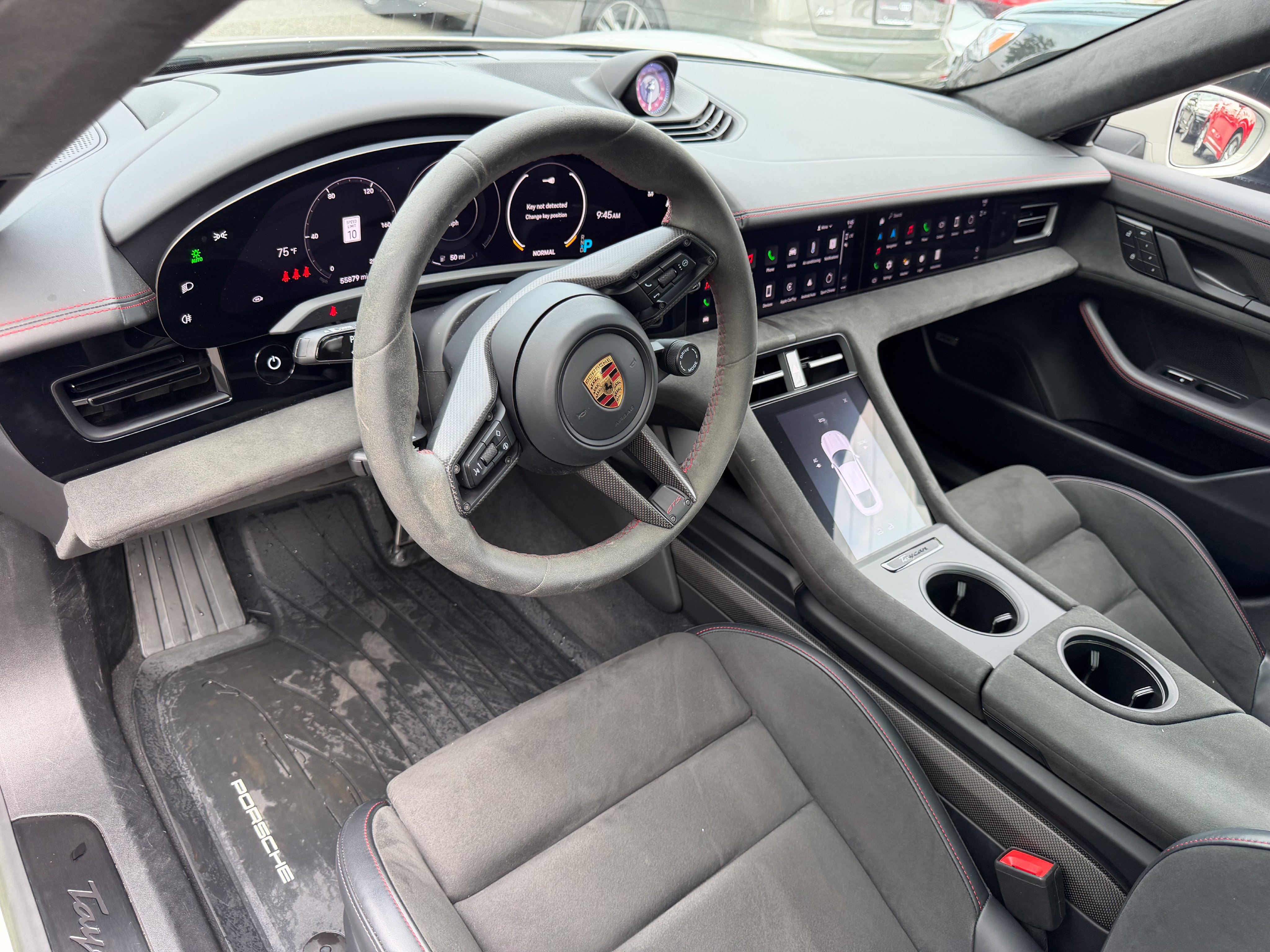 Used 2022 Porsche Taycan GTS AWD/4WD image 14