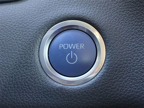 Used 2024 Toyota Tundra Limited image 28