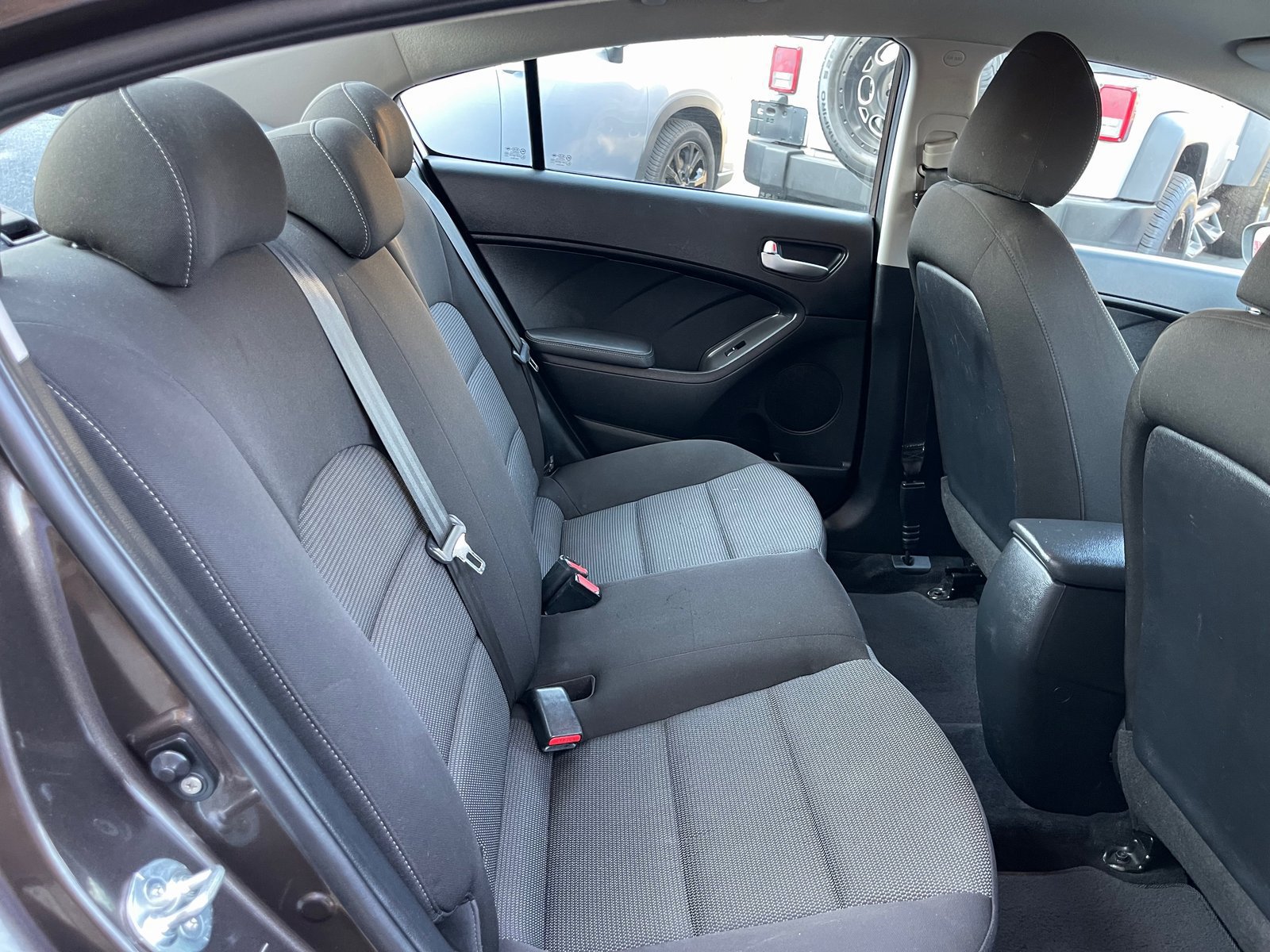 Used 2017 Kia Forte LX FWD image 16