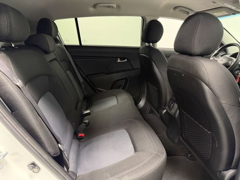 Used 2016 Kia Sportage LX image 18