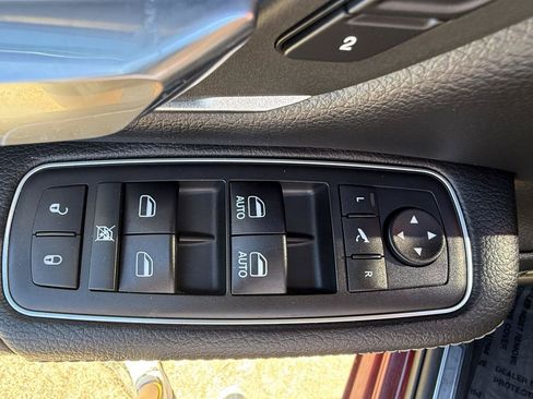 Used 2019 RAM 1500 Laramie AWD/4WD image 86