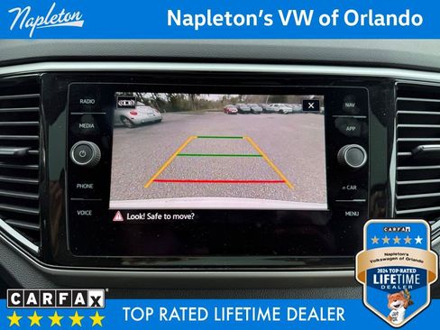 Used 2022 Volkswagen Atlas Cross Sport SEL R-Line image 25