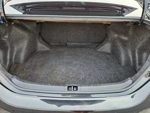 Used 2019 Toyota Corolla LE FWD image 10