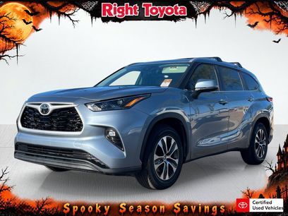 Used 2023 Toyota Highlander XLE