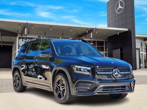 Used 2024 Mercedes-Benz GLB 250 GLB 250 image 2