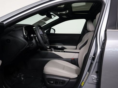 Certified 2024 Lexus RX 350h w/ Convenience Package AWD/4WD image 10