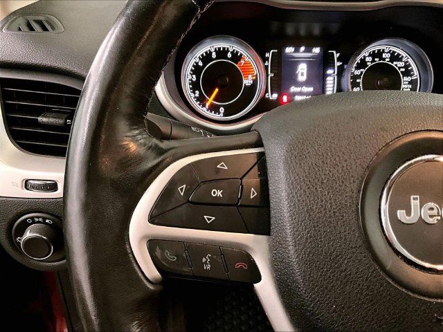 Used 2016 Jeep Cherokee Sport w/ Cold Weather Group AWD/4WD image 17