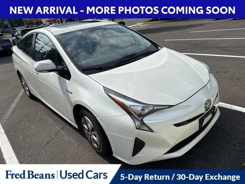 Used 2018 Toyota Prius Four w/ Advanced Technology Package FWD image 10