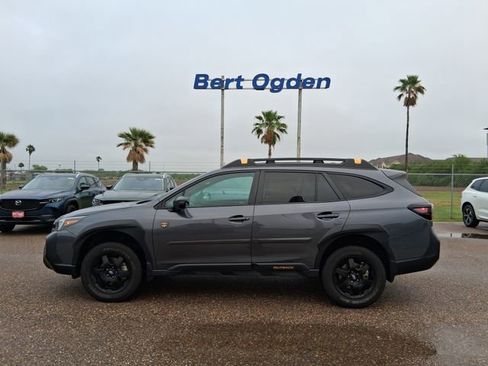 Used 2025 Subaru Outback Wilderness AWD/4WD image 3