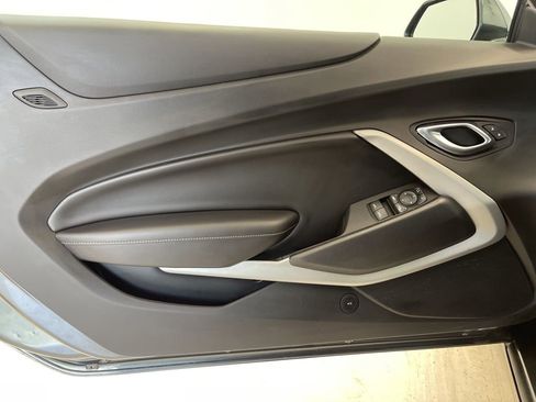 Used 2017 Chevrolet Camaro SS image 12