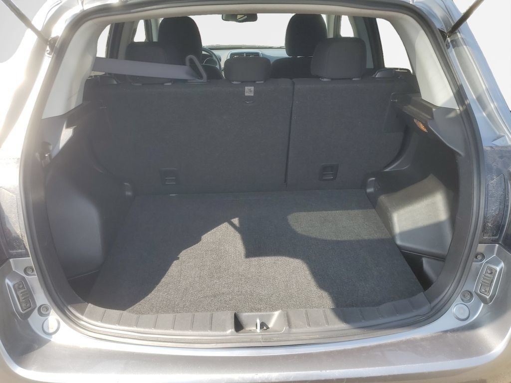 Used 2025 Mitsubishi Outlander Sport LE AWD/4WD image 25