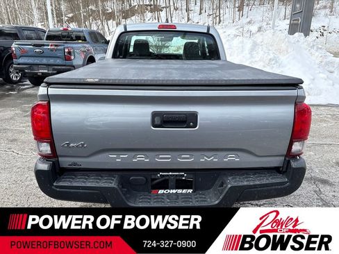 Used 2018 Toyota Tacoma SR image 4