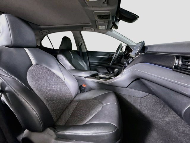 Used 2023 Toyota Camry XSE FWD image 28