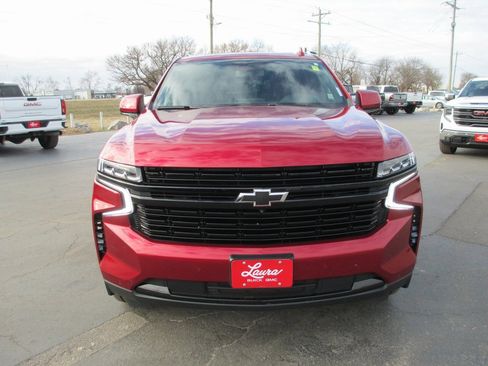 Used 2023 Chevrolet Suburban RST w/ Luxury Package image 13