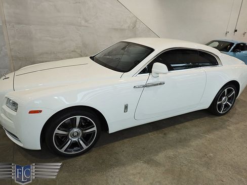 Used 2015 Rolls-Royce Wraith RWD image 44