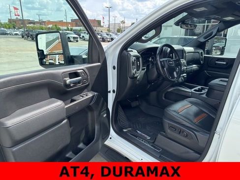 Used 2021 GMC Sierra 2500 AT4 w/ AT4 Premium Plus Package image 9
