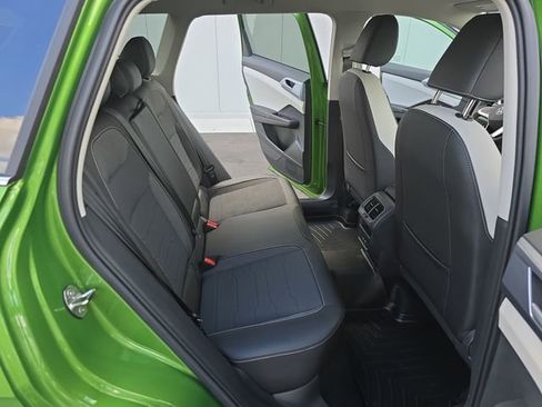 New 2026 Volkswagen Taos SE AWD/4WD image 18
