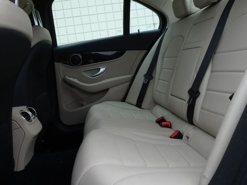 Used 2016 Mercedes-Benz C 300 Sedan image 12