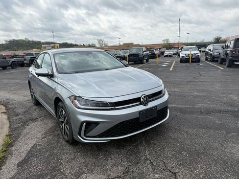 Used 2025 Volkswagen Jetta S FWD image 4
