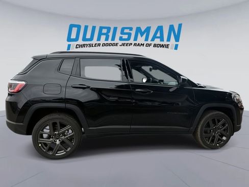 New 2026 Jeep Compass Latitude image 7