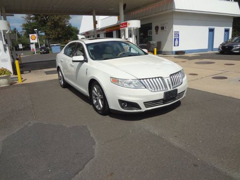 Used 2010 Lincoln MKS AWD image 6