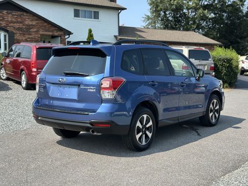 Used 2017 Subaru Forester 2.5i Premium AWD/4WD image 3